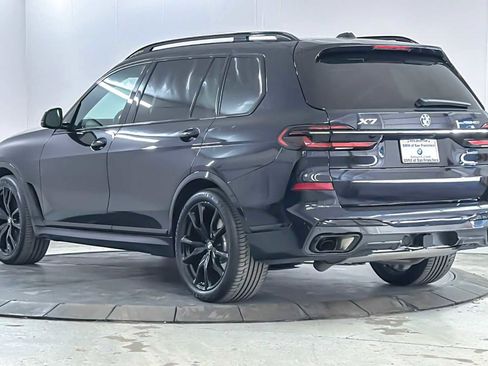 Used 2023 BMW X7 xDrive40i w/ Executive Package image 6