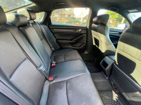 Used 2019 Honda Accord Sport image 9
