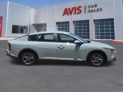 Used 2025 Kia K4 FWD image 5