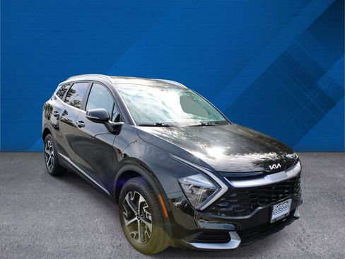 Used 2023 Kia Sportage EX image 2