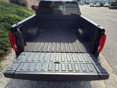 Used 2019 GMC Sierra 1500 Denali AWD/4WD image 9