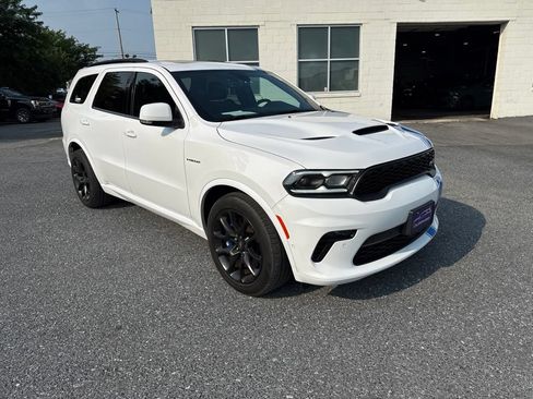 Used 2022 Dodge Durango R/T w/ Tow 'N Go Package AWD/4WD image 9