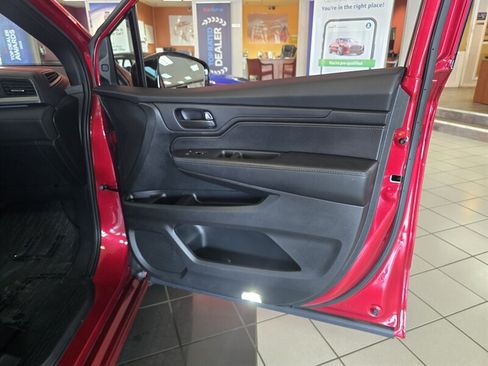 Used 2023 Honda Odyssey Sport image 12