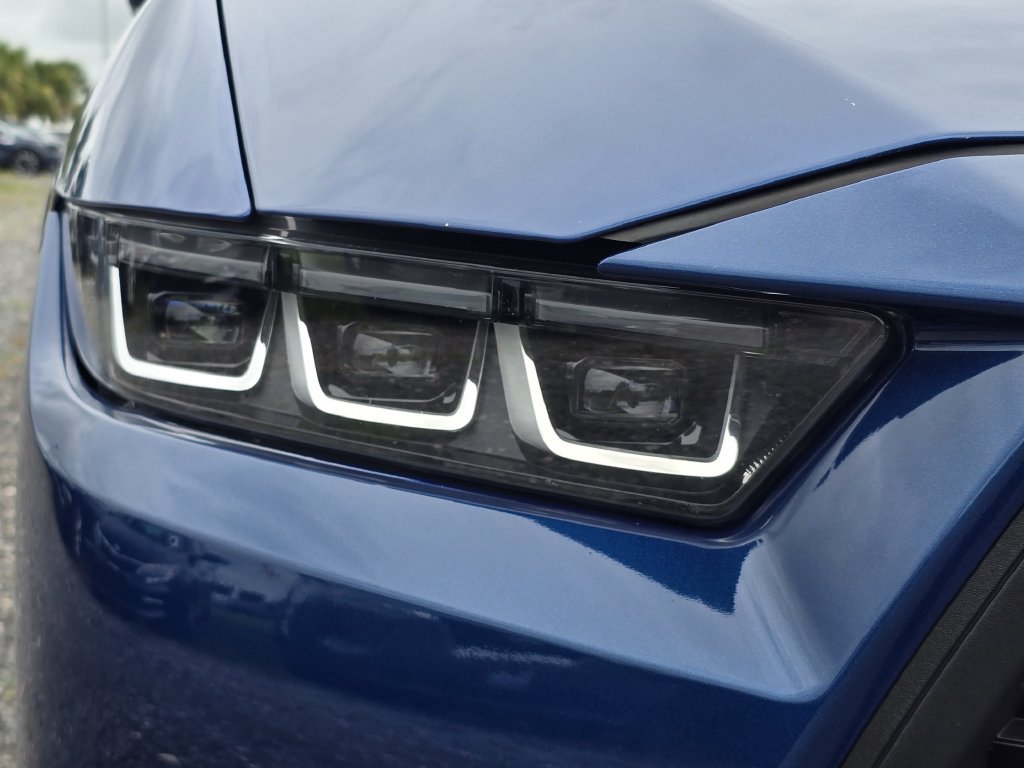 Used 2024 Ford Mustang Convertible RWD image 9