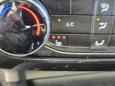 Used 2024 Chevrolet TrailBlazer LT w/ LT Cold Weather Package FWD image 24