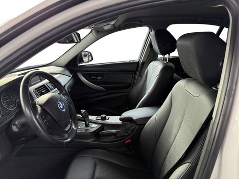 Used 2018 BMW 320i Sedan image 10