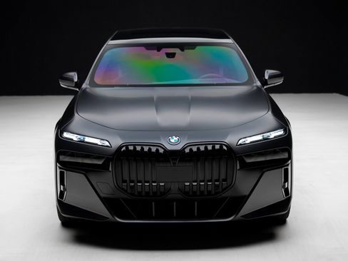 Used 2023 BMW i7 xDrive60 image 5