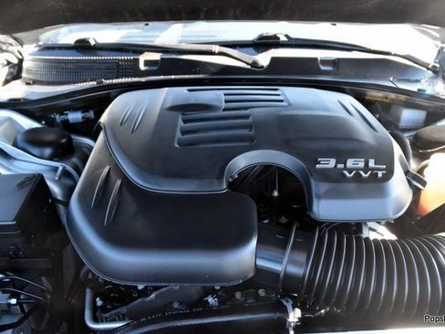 Used 2023 Dodge Charger SXT image 6