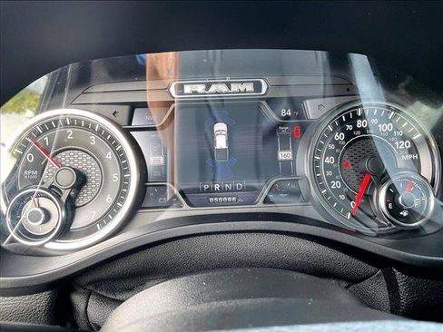 Used 2021 RAM 1500 Big Horn AWD/4WD image 22