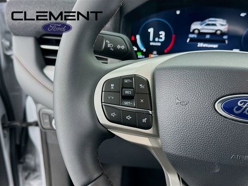 New 2026 Ford Explorer Active image 15