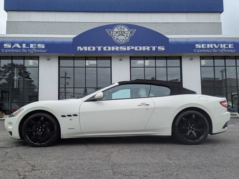 Used 2013 Maserati GranTurismo Convertible RWD image 1