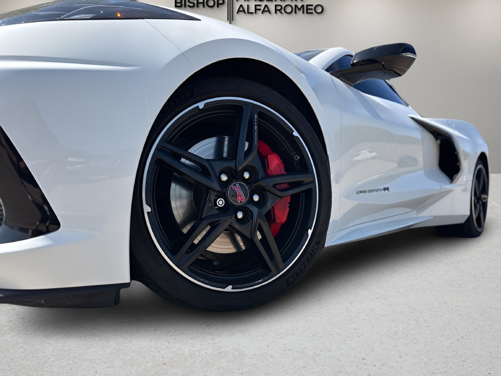 Used 2022 Chevrolet Corvette Stingray Preferred Conv w/ Z51 Performance Package RWD image 33