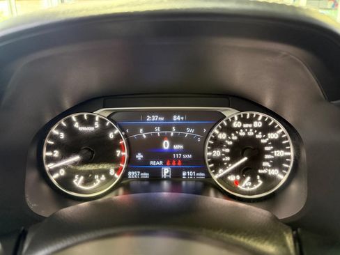 Used 2023 Nissan Altima 2.5 SR w/ SR Premium Package FWD image 12