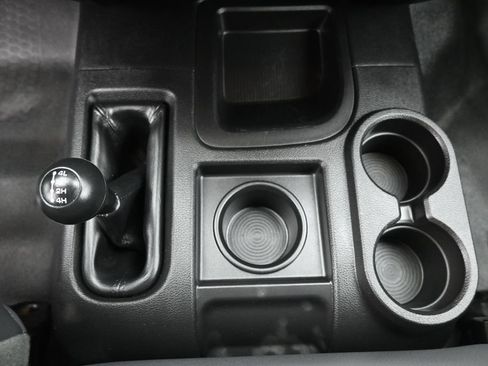 Used 2016 RAM 2500 Tradesman AWD/4WD image 17