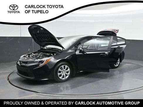 Used 2026 Toyota Corolla LE FWD image 62