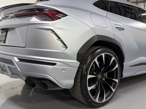 Used 2022 Lamborghini Urus AWD/4WD image 14