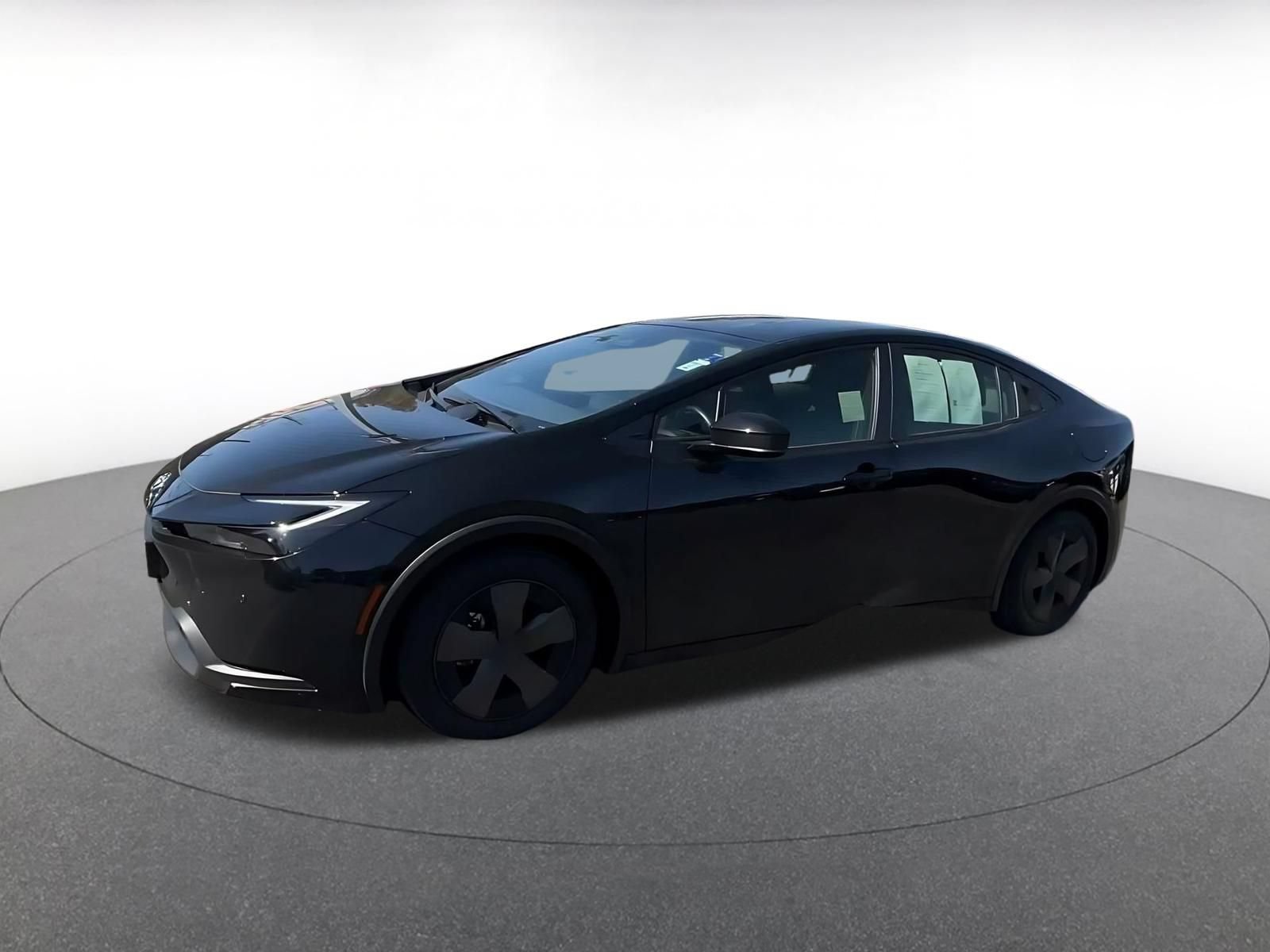 Used 2025 Toyota Prius LE FWD image 8
