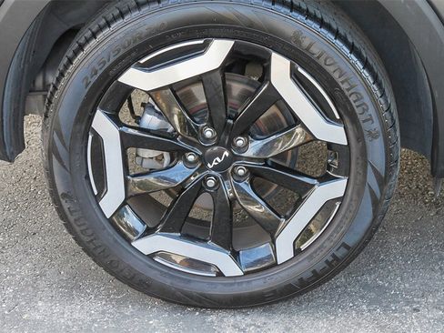 Used 2023 Kia Telluride S image 13