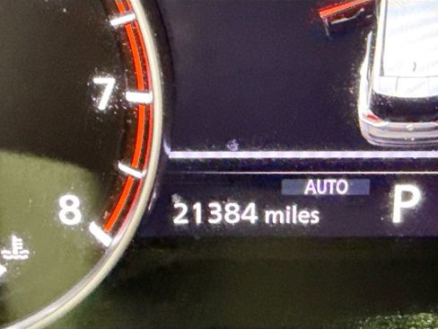 Used 2022 Nissan Rogue SV image 26