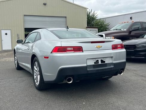 Used 2015 Chevrolet Camaro LS RWD image 11