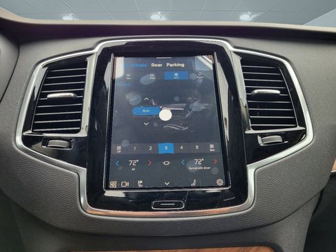 New 2024 Volvo XC90 T8 Plus w/ Protection Package Premier image 37