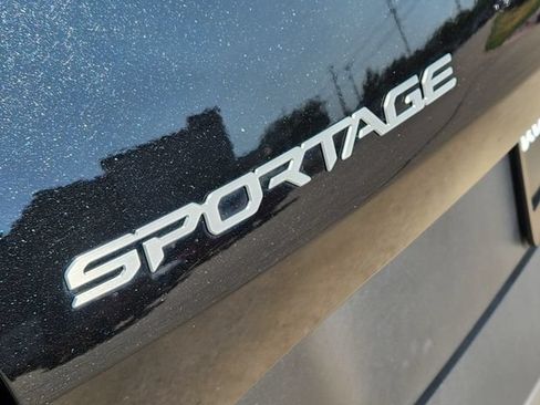Certified 2026 Kia Sportage LX FWD image 11