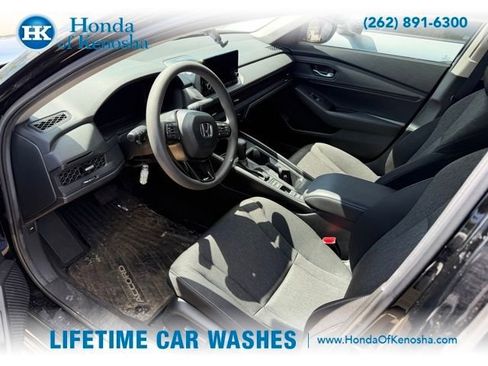 Used 2025 Honda Accord SE image 5