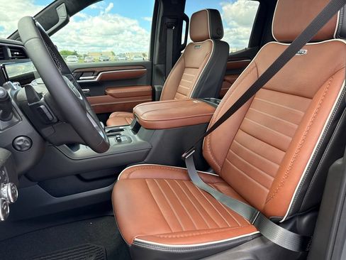 New 2026 GMC Sierra 1500 Denali Ultimate AWD/4WD image 17