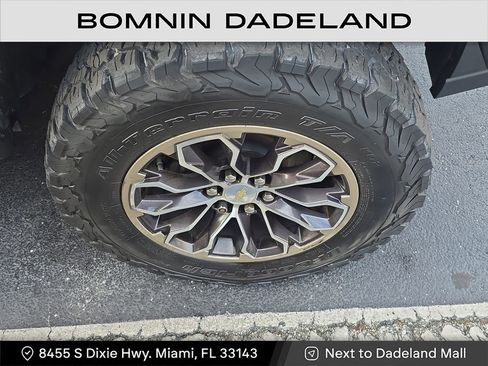 Used 2017 Chevrolet Colorado ZR2 image 9