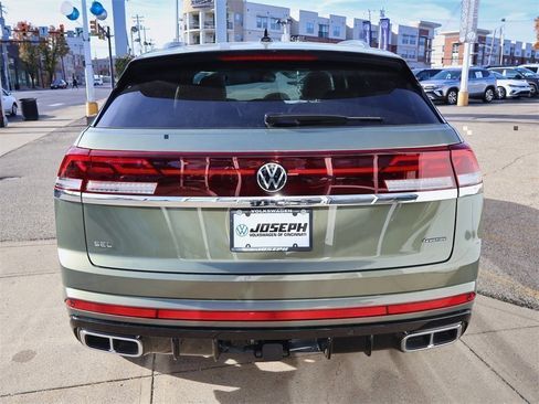 New 2025 Volkswagen Atlas Cross Sport SEL Premium R-Line image 4