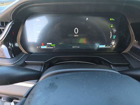 Used 2022 Jeep Grand Cherokee Limited 4xe image 2