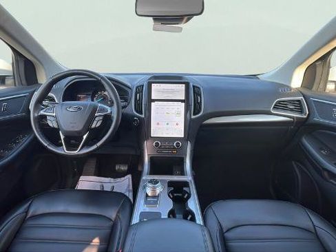 Certified 2024 Ford Edge SEL AWD/4WD image 9