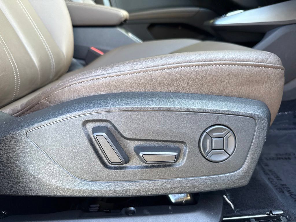 Used 2023 Audi Q4 e-tron Premium w/ Convenience Package RWD image 48
