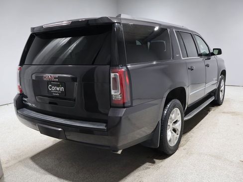 Used 2016 GMC Yukon XL SLT w/ Open Road Package image 2