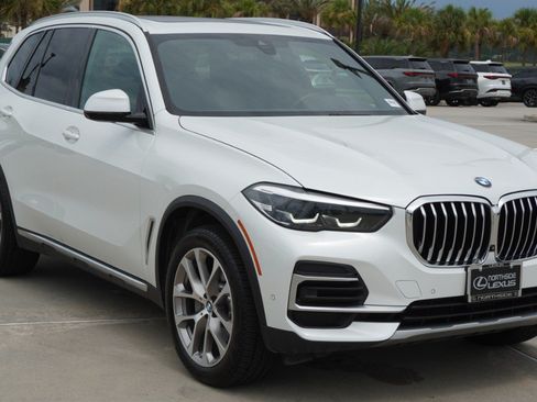 Used 2022 BMW X5 sDrive40i w/ Premium Package RWD image 4