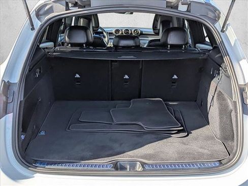 Certified 2025 Mercedes-Benz GLC 300 image 6