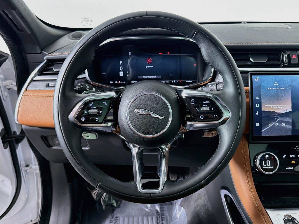 Certified 2025 Jaguar F-PACE R-Dynamic S AWD/4WD image 10