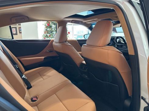 New 2025 Lexus ES 350 w/ Premium Package image 41