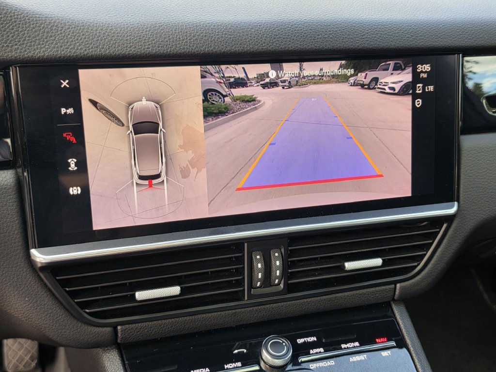 Certified 2022 Porsche Cayenne Platinum Edition AWD/4WD image 16
