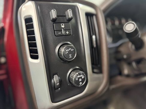 Used 2018 GMC Sierra 1500 SLT AWD/4WD image 17