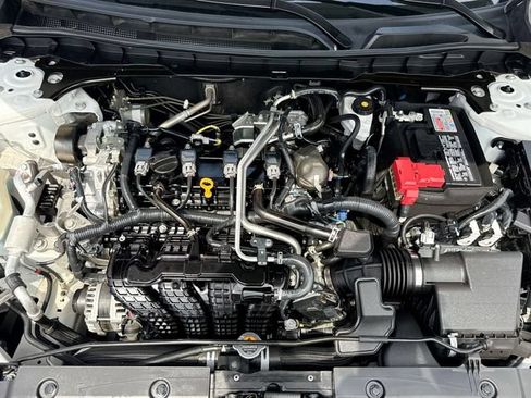 Used 2024 Nissan Altima 2.5 SR FWD image 24