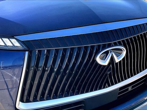 Used 2025 INFINITI QX80 Luxe RWD image 47