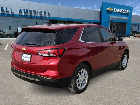 Used 2024 Chevrolet Equinox LT FWD image 8