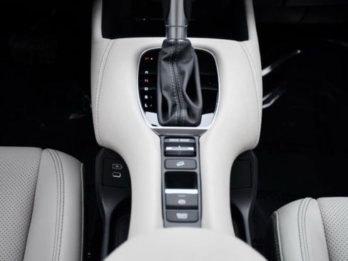 New 2026 Honda HR-V EX-L image 26