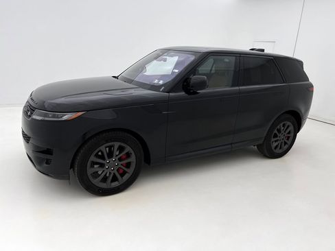 Used 2023 Land Rover Range Rover Sport SE image 5