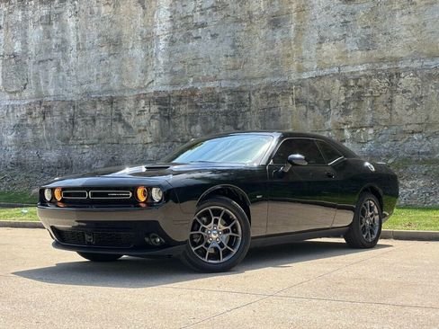 Used 2018 Dodge Challenger GT w/ Technology Group image 1