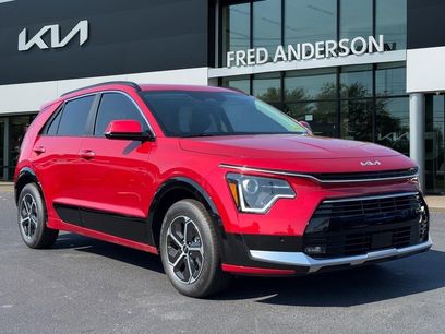 New 2025 Kia Niro SX