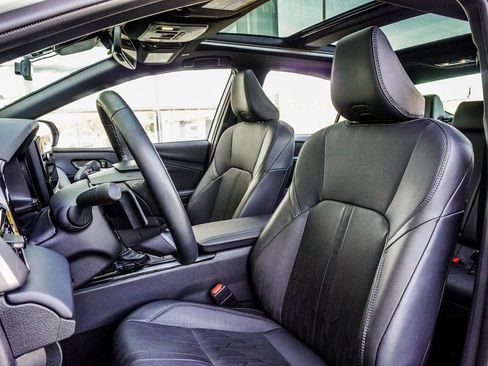 Used 2025 Toyota Camry XSE image 38