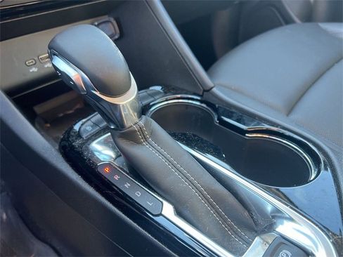 Used 2025 Buick Encore GX Sport Touring w/ Black Roof Package image 19