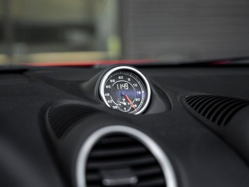 Certified 2023 Porsche 718 Boxster RWD image 29